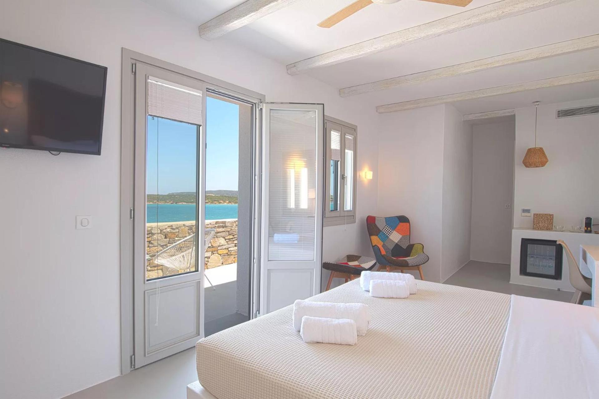 Paros Comfy Suites Nausa Exteriér fotografie