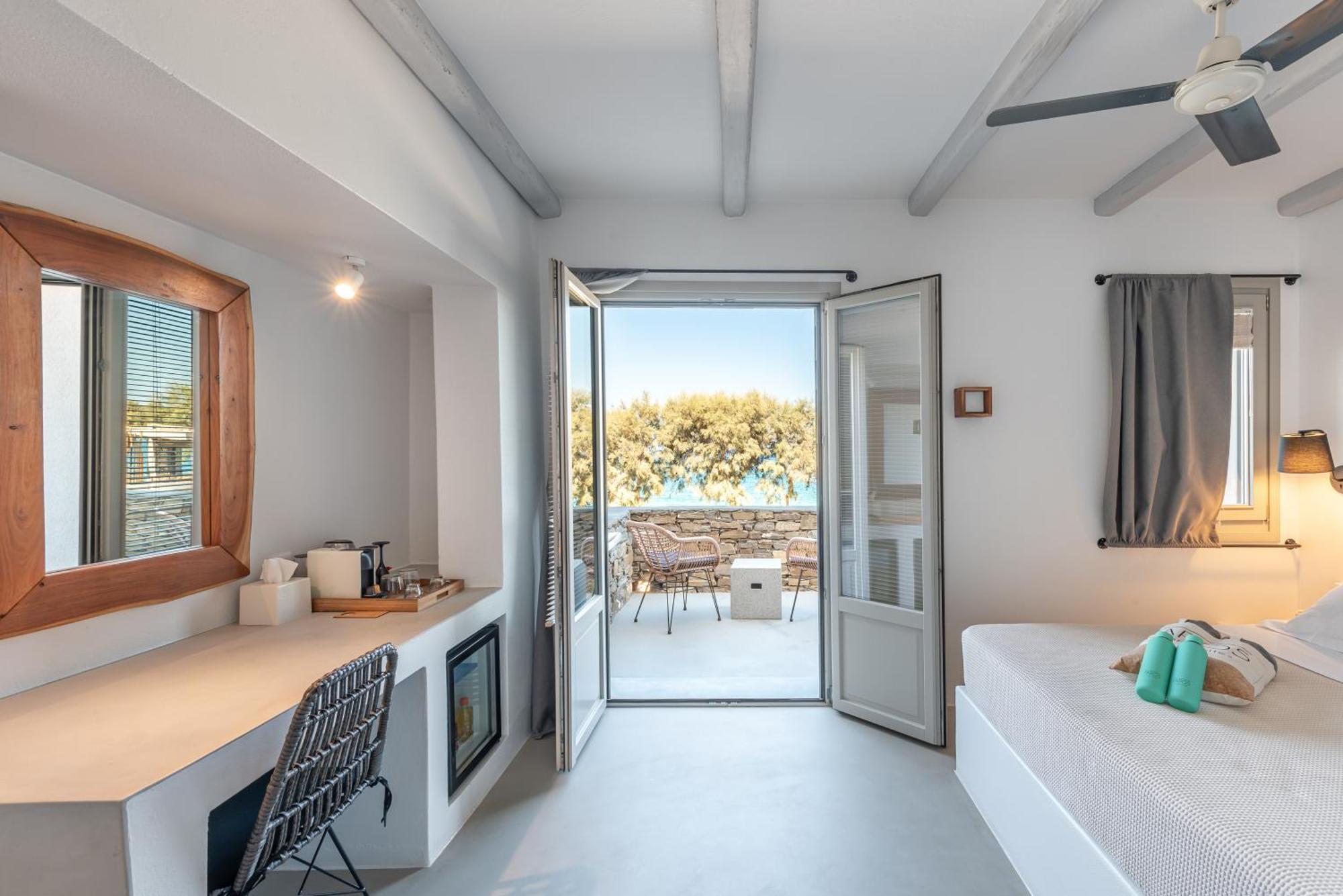 Paros Comfy Suites Nausa Exteriér fotografie