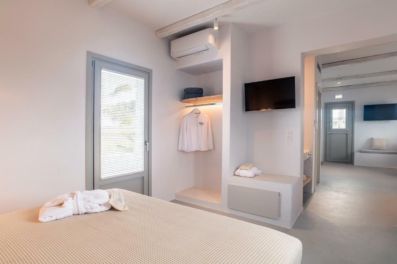 Paros Comfy Suites Nausa Exteriér fotografie