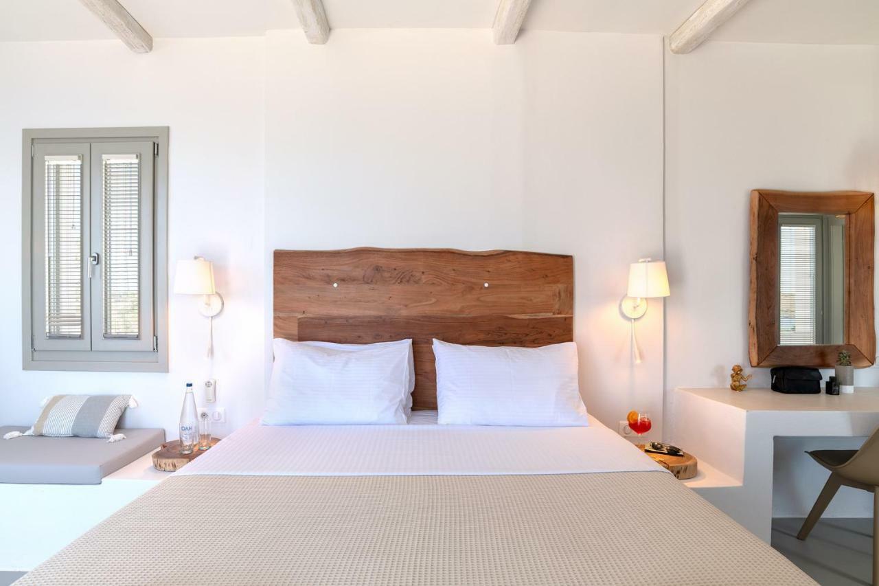 Paros Comfy Suites Nausa Exteriér fotografie
