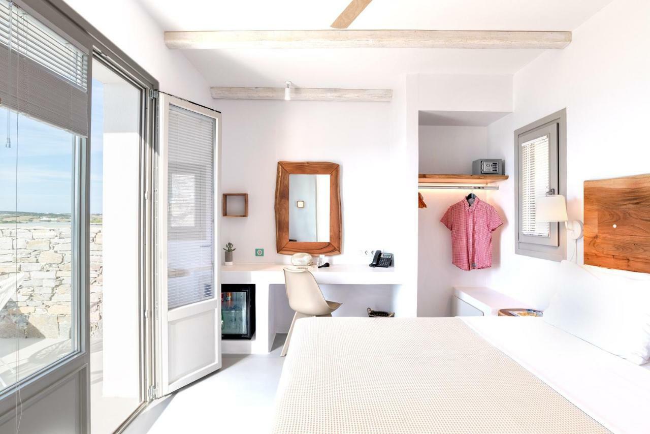 Paros Comfy Suites Nausa Exteriér fotografie