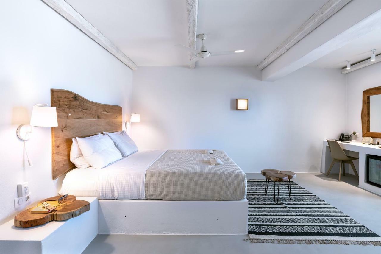 Paros Comfy Suites Nausa Exteriér fotografie