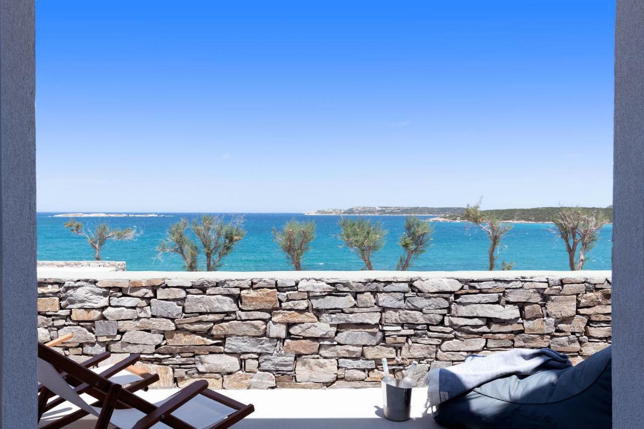Paros Comfy Suites Nausa Exteriér fotografie