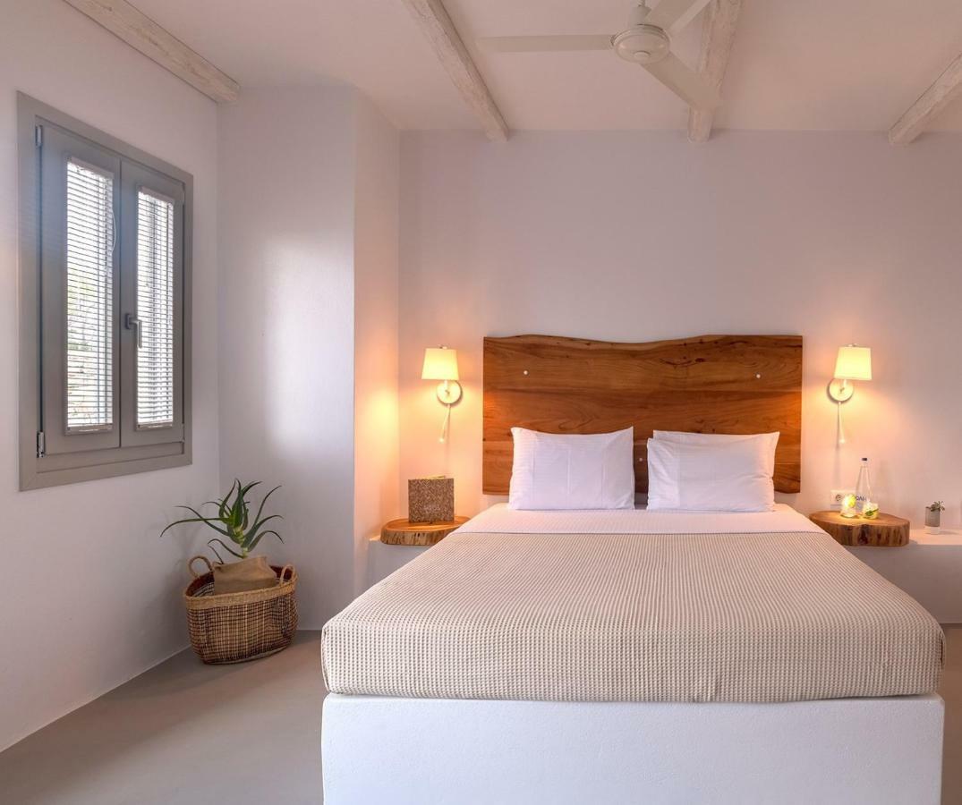 Paros Comfy Suites Nausa Exteriér fotografie